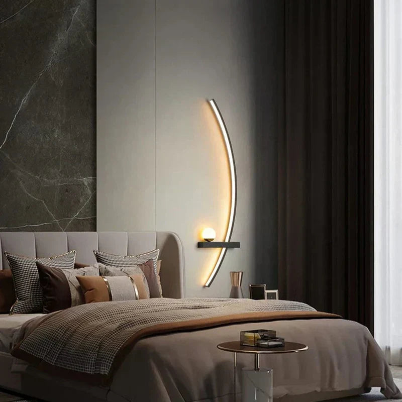 AstraGlow | Minimalist LED Wall Lamp in Matte Black & Gold