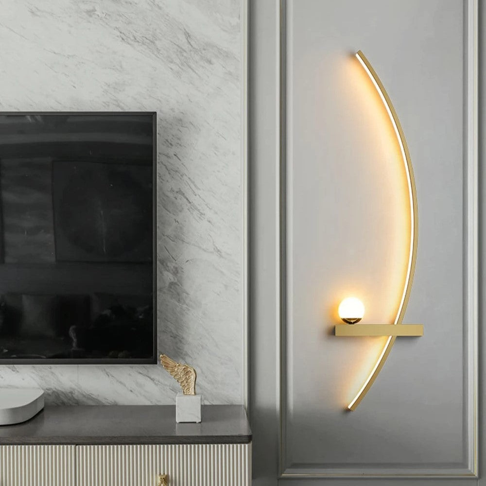 AstraGlow | Minimalist LED Wall Lamp in Matte Black & Gold