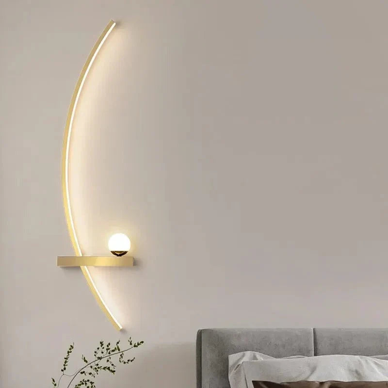 AstraGlow | Minimalist LED Wall Lamp in Matte Black & Gold