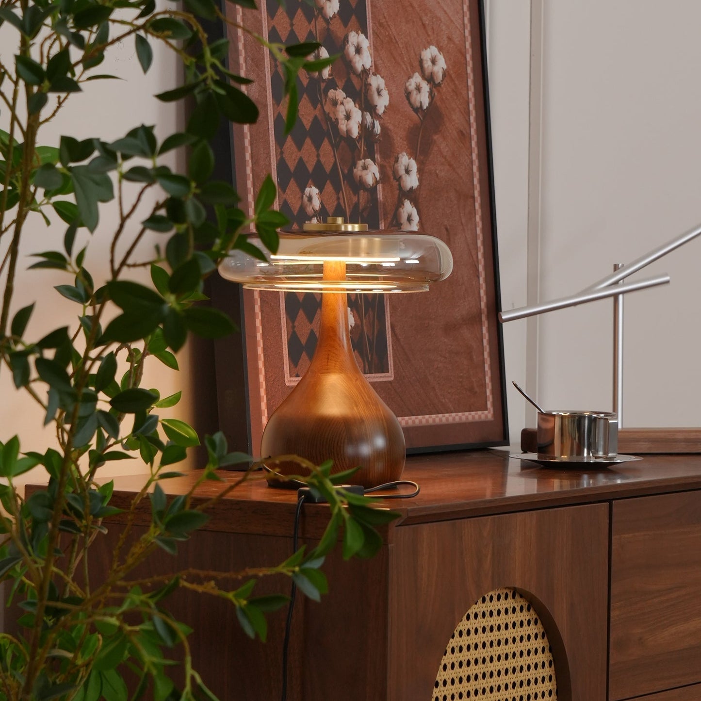 Averly | Wood & Brass LED Table Lamp For Ambient Lighting