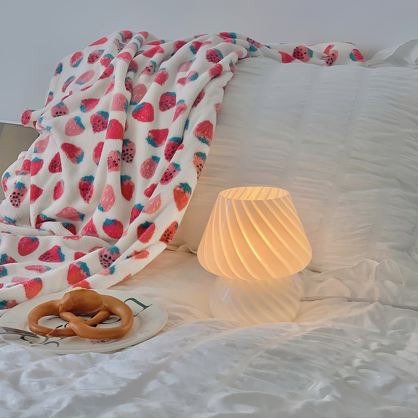 Caelora Crystal Table Lamp With Textured Glass Globe