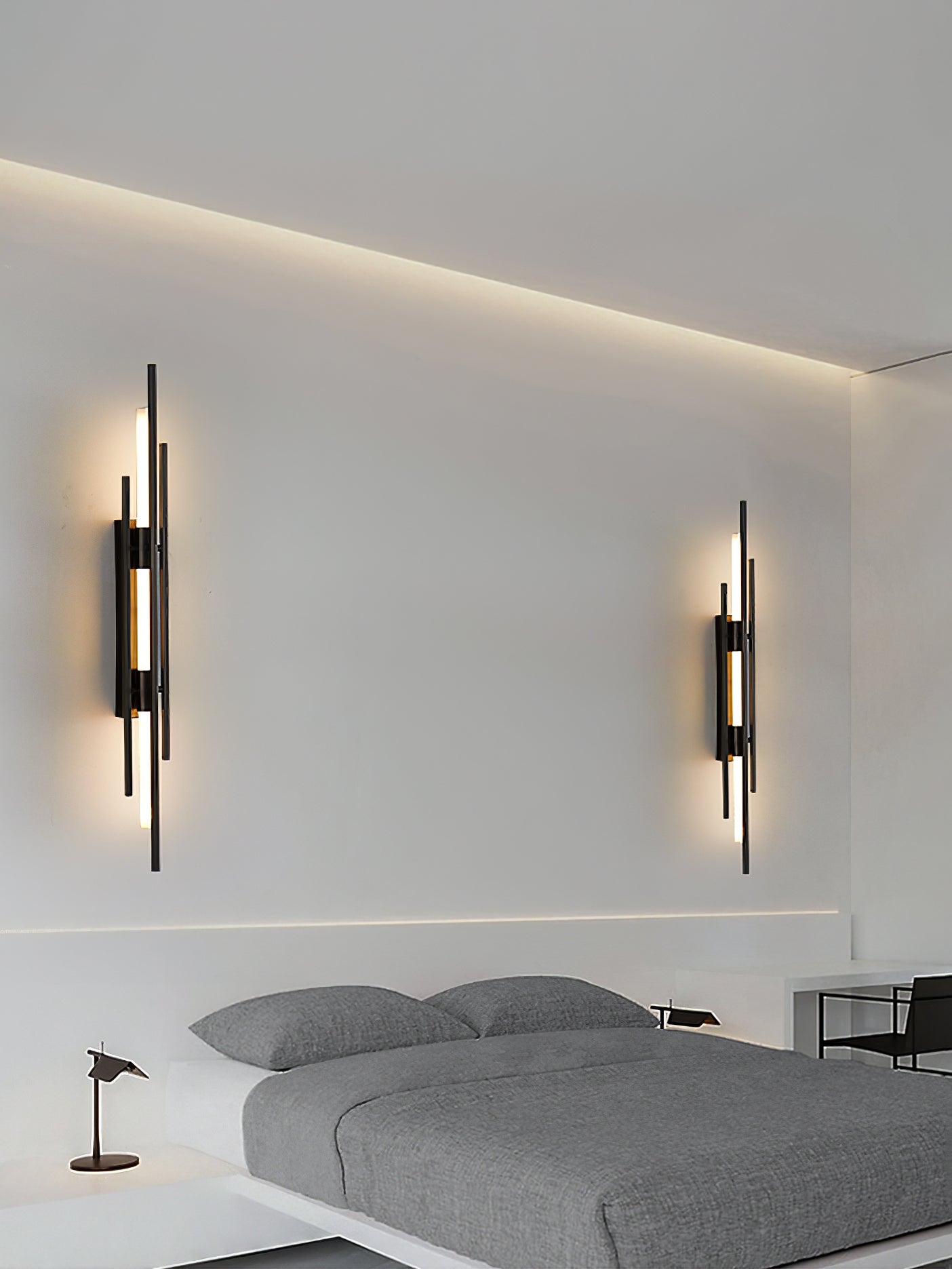 Aurelin | Opulent Gold Wall Sconce For Elegant Rooms