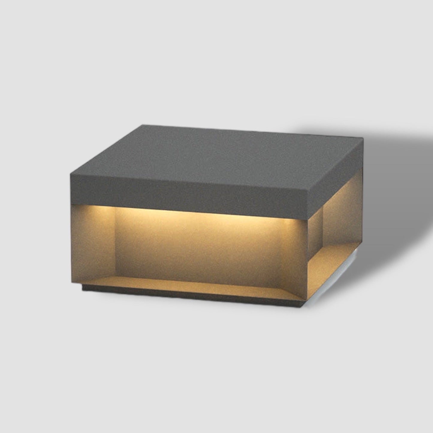 Solvra Weather-Resistant Outdoor Lamp With Smart Sensor