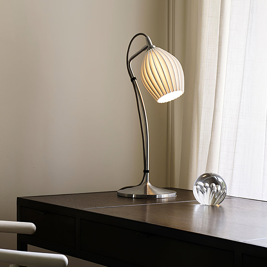 Arielle | Elegant Ceramic Table Lamp With Ribbed Shade