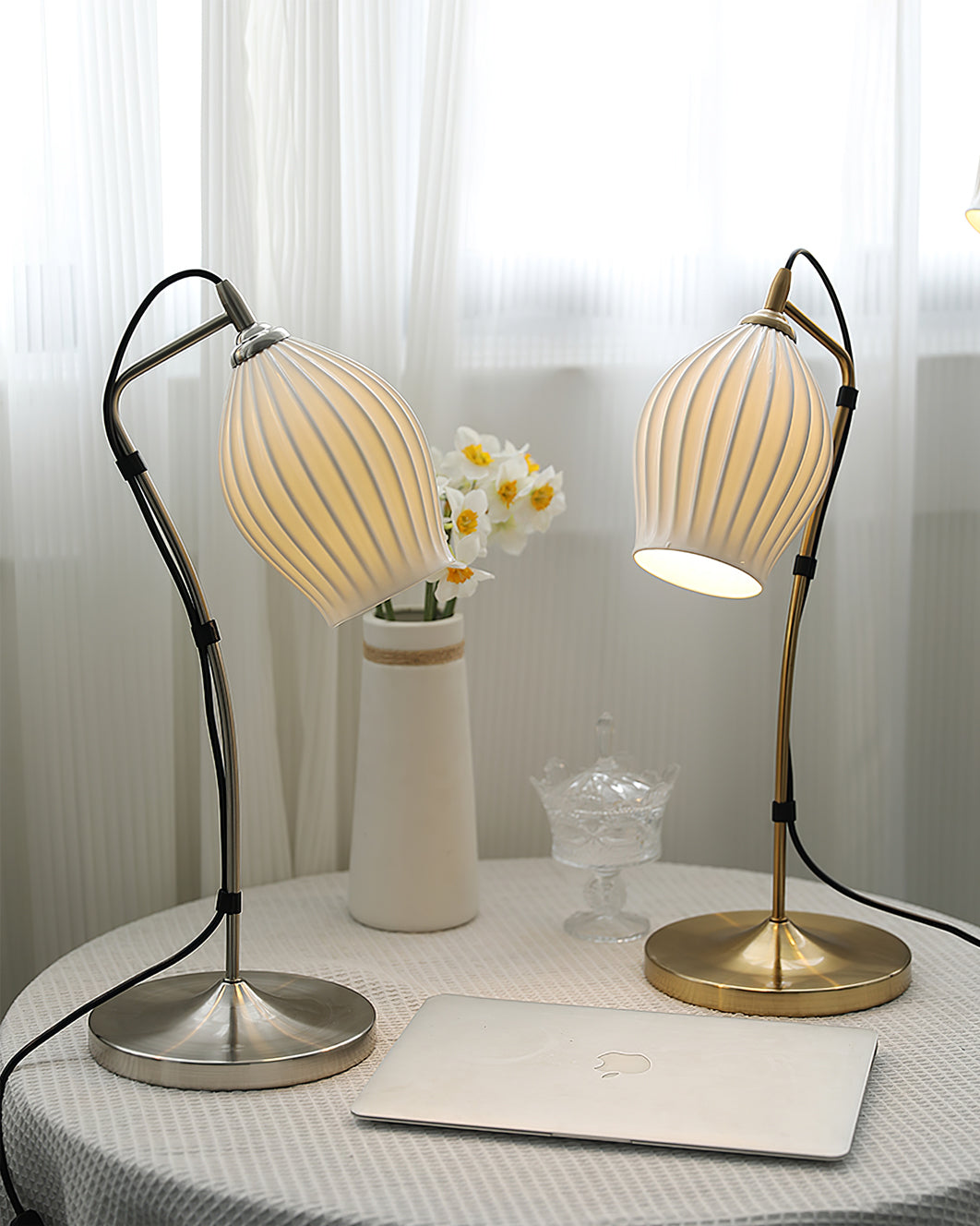 Arielle | Elegant Ceramic Table Lamp With Ribbed Shade