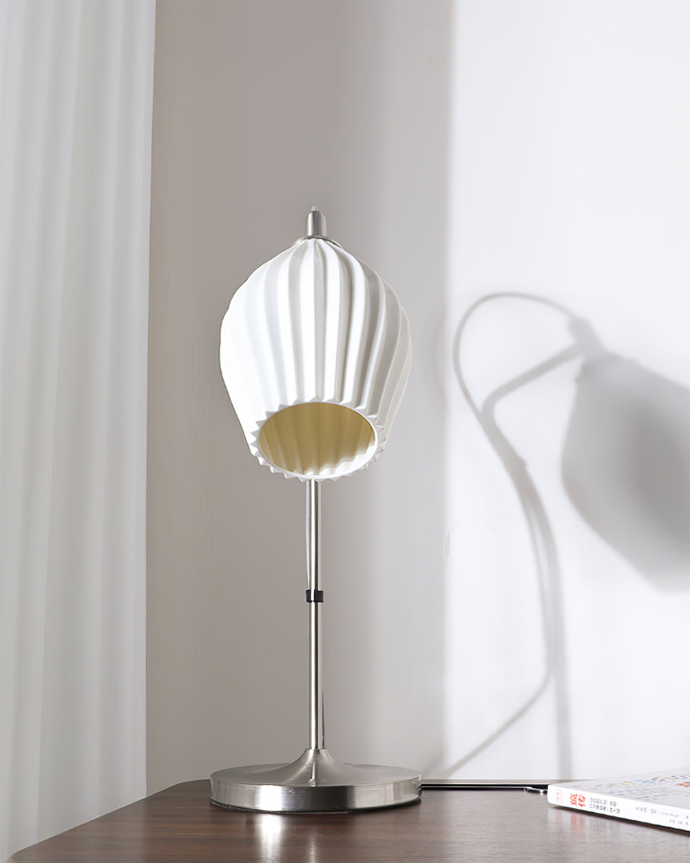 Arielle | Elegant Ceramic Table Lamp With Ribbed Shade