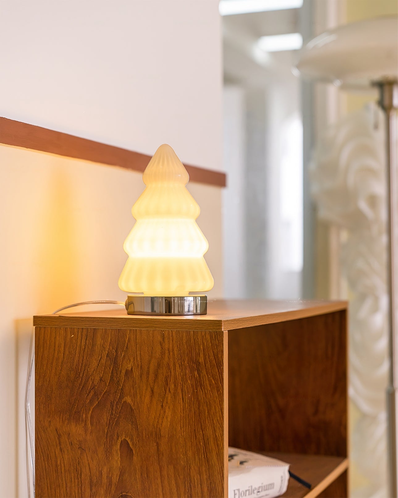 Arbora Refined Tree-Inspired Table Lamp For Home Decor