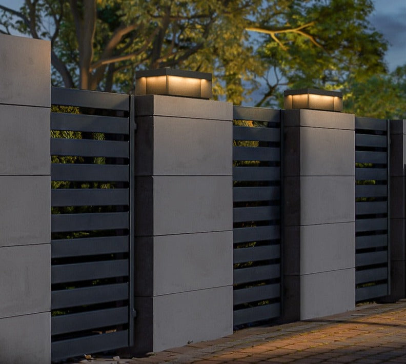 Solvra Weather-Resistant Outdoor Lamp With Smart Sensor