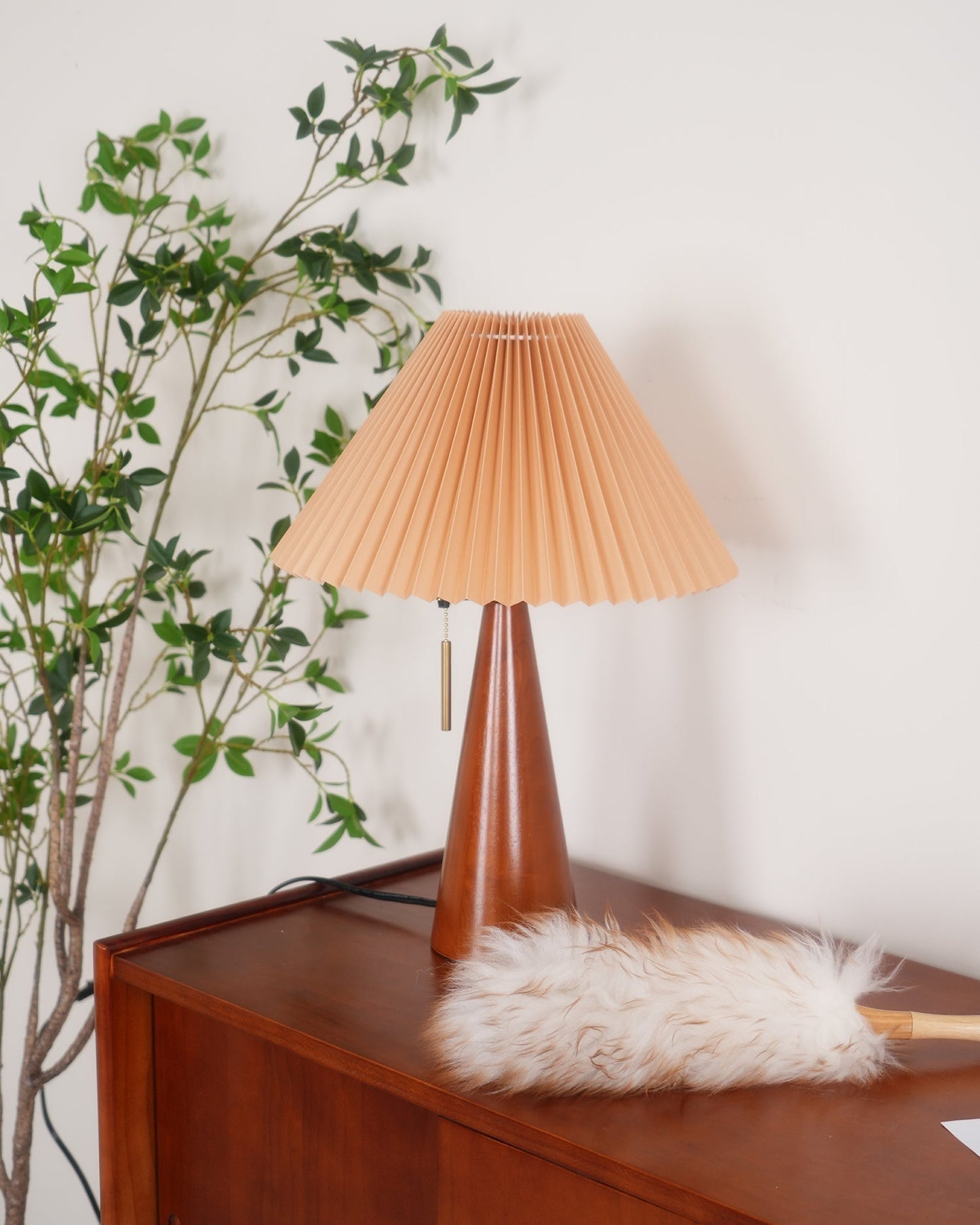 MarlowGlow | Elegant Wood & Metal Table Lamp, Beige Finish