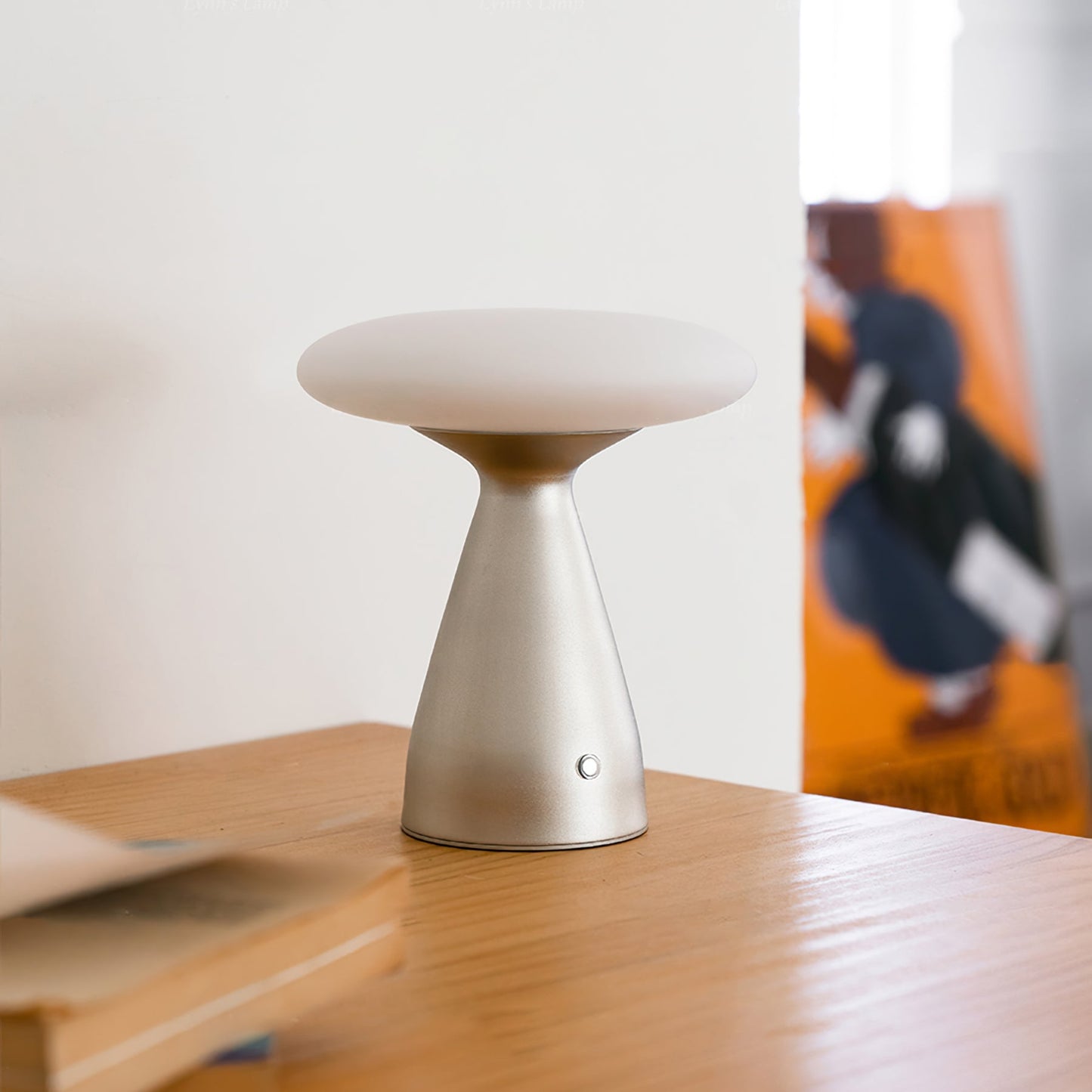 Korvian | Modern Desk Lamp With Glass Shade, Ambient Glow