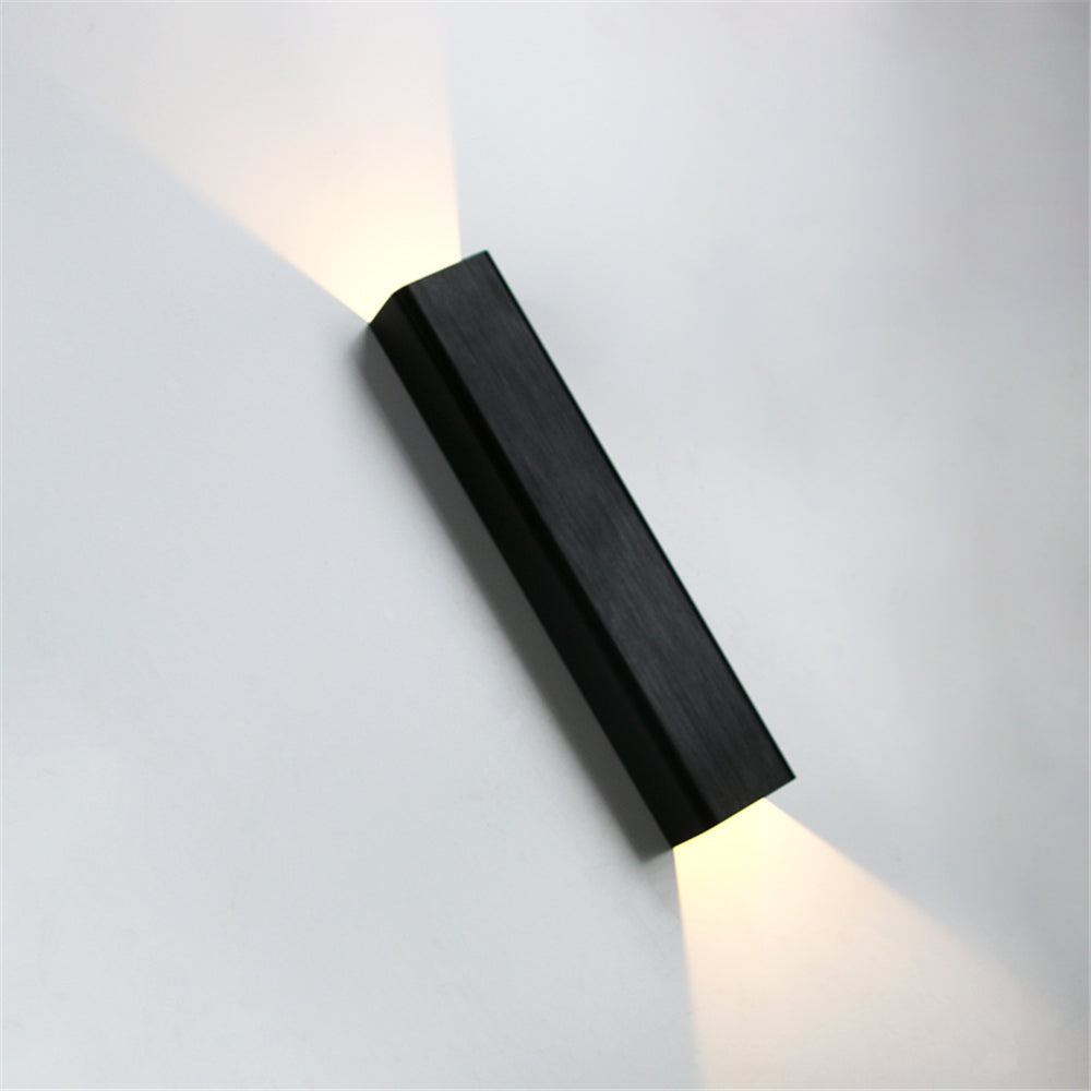 LumaVerve | Sleek Outdoor Lamp For Modern Patio And Garden
