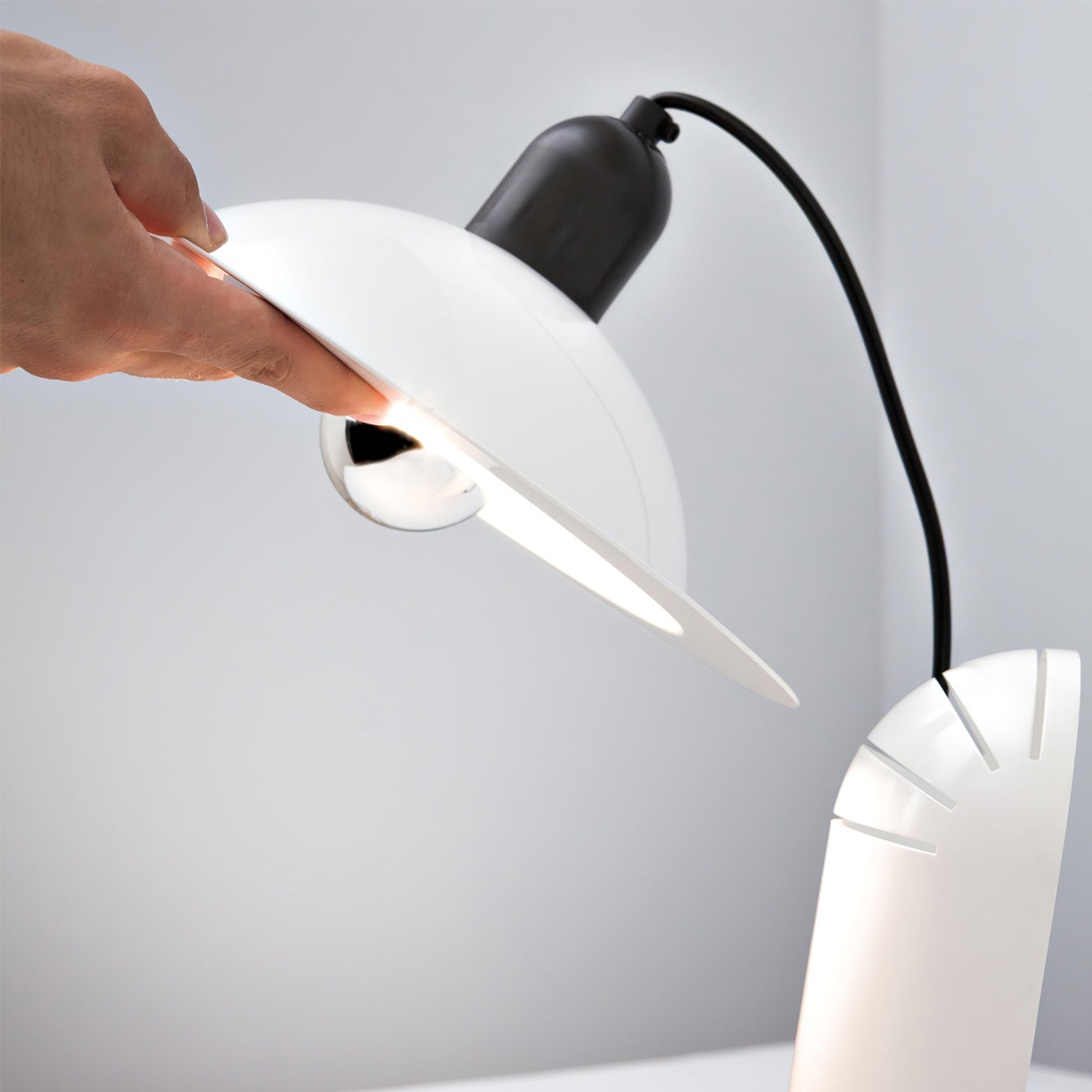 Aurelin | Modern Table Lamp Adjustable Shade, Dual Lighting