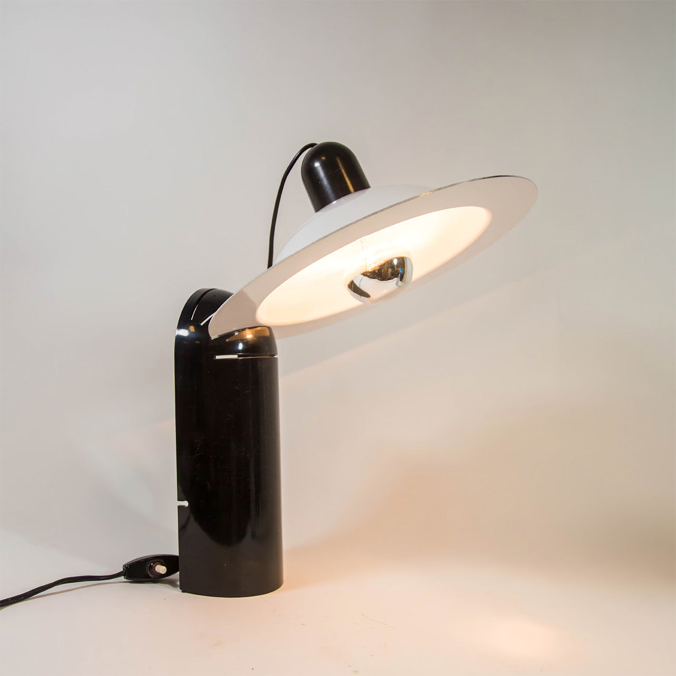 Aurelin | Modern Table Lamp Adjustable Shade, Dual Lighting