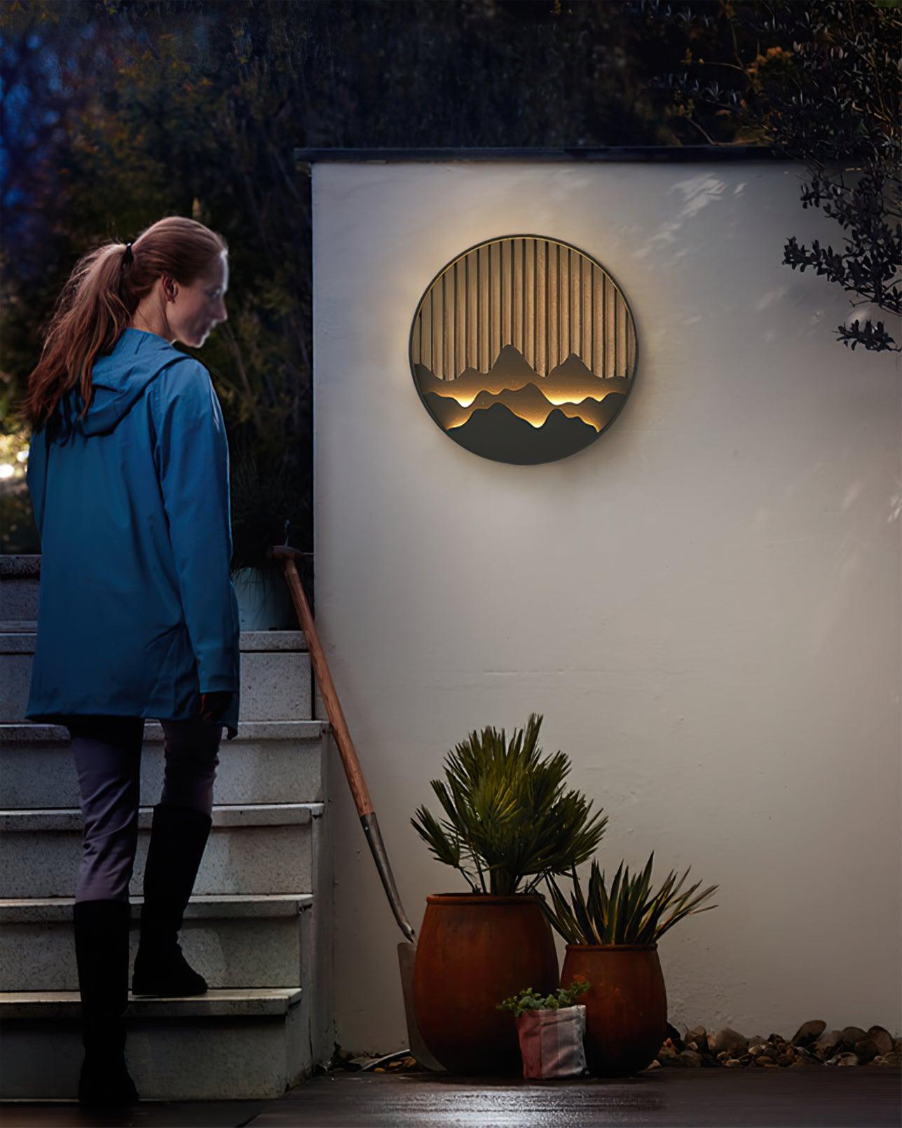 Montelle | Outdoor Wall Light With Circular Pattern