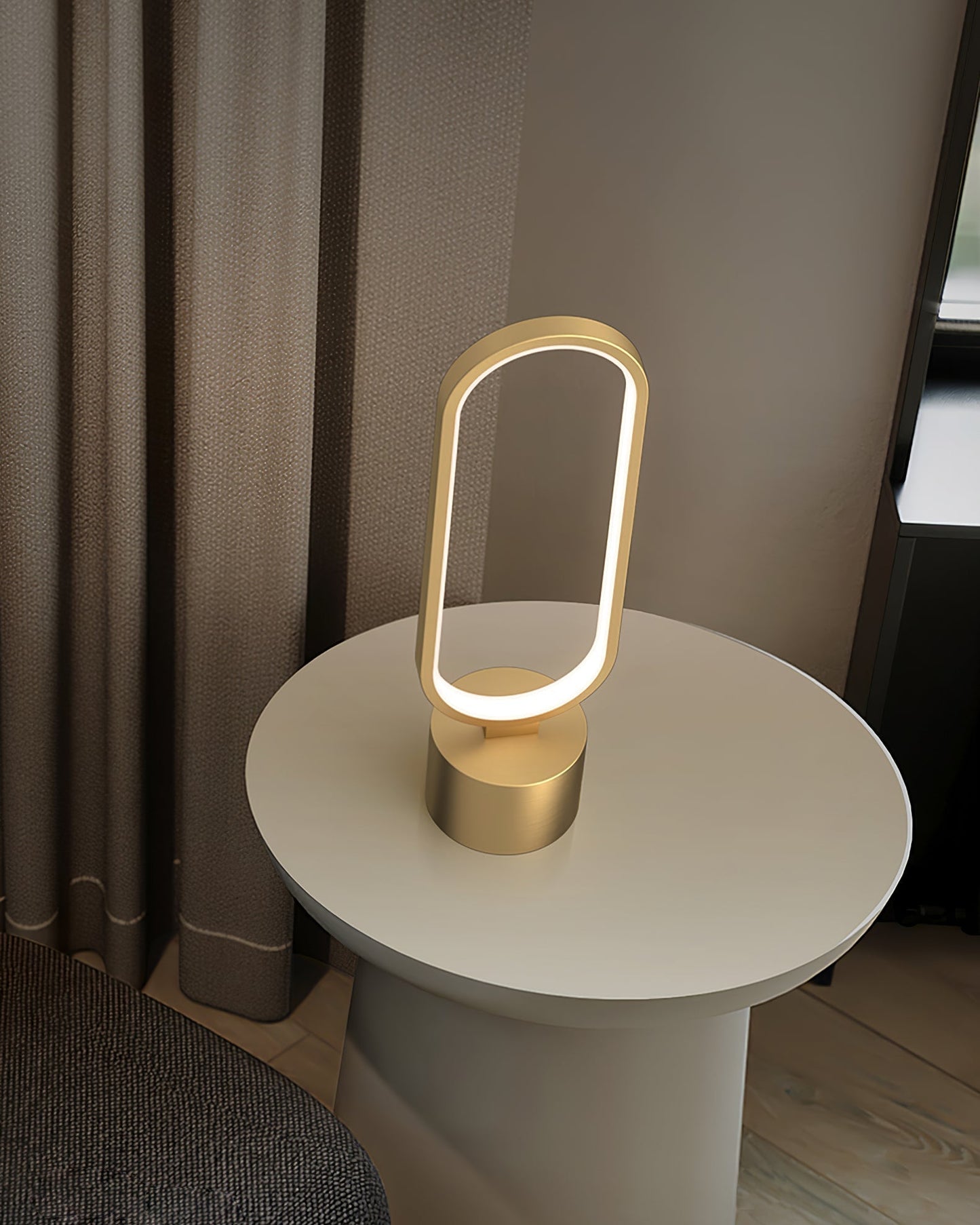 Avelon | Table Lamp With Integrated LED And Brass Accents