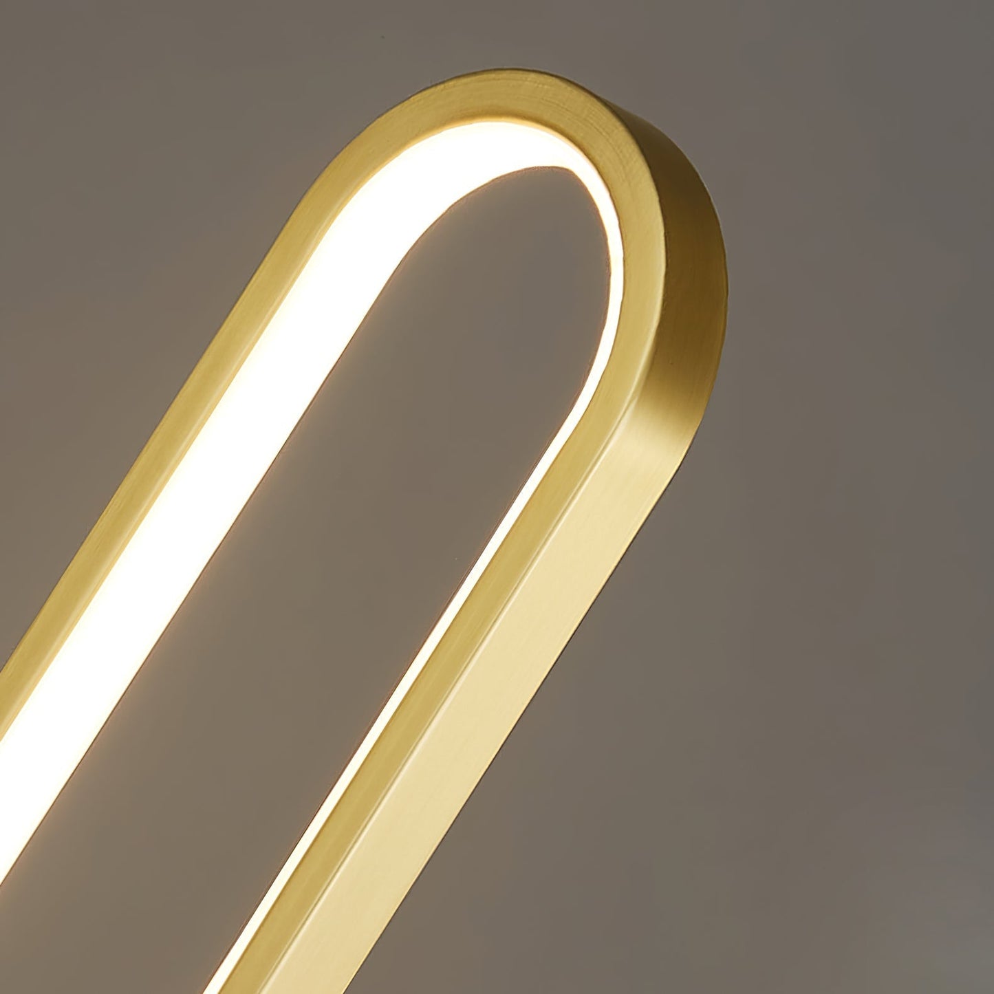 Avelon | Table Lamp With Integrated LED And Brass Accents