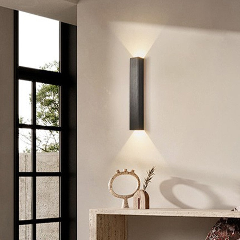 LumaVerve | Sleek Outdoor Lamp For Modern Patio And Garden