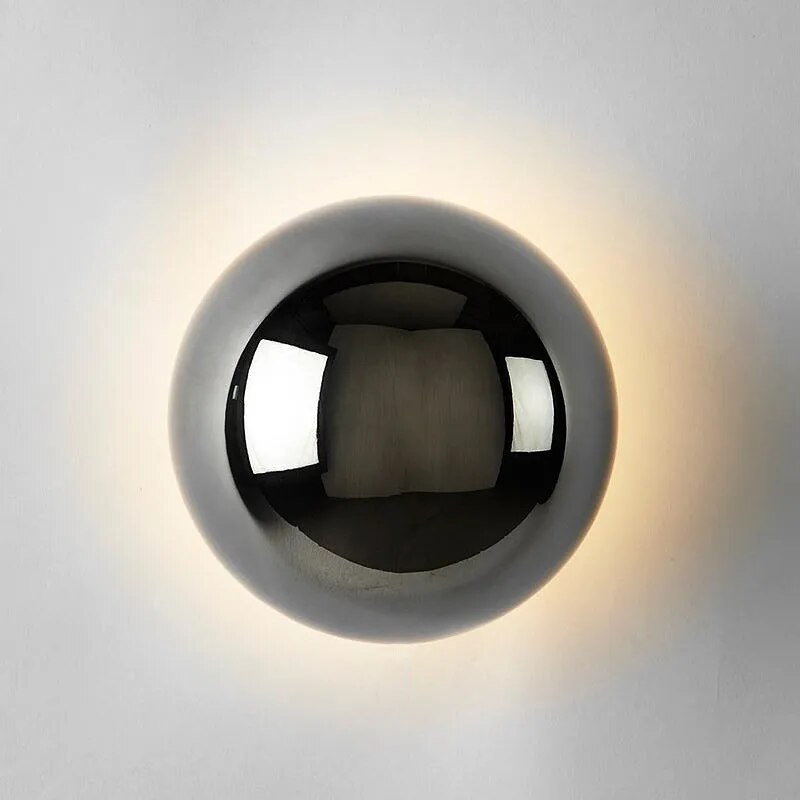 Nodra Nordic Wall Lamp in Aluminium and Acrylic for Bedroom