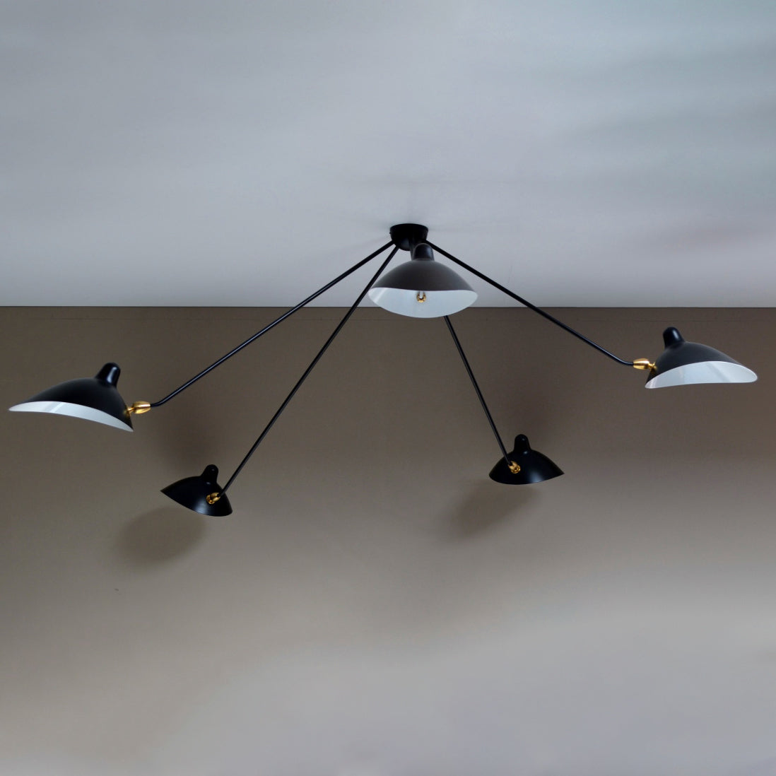 Aurena | Serge-Inspired Ceiling Lamp With Refined Light