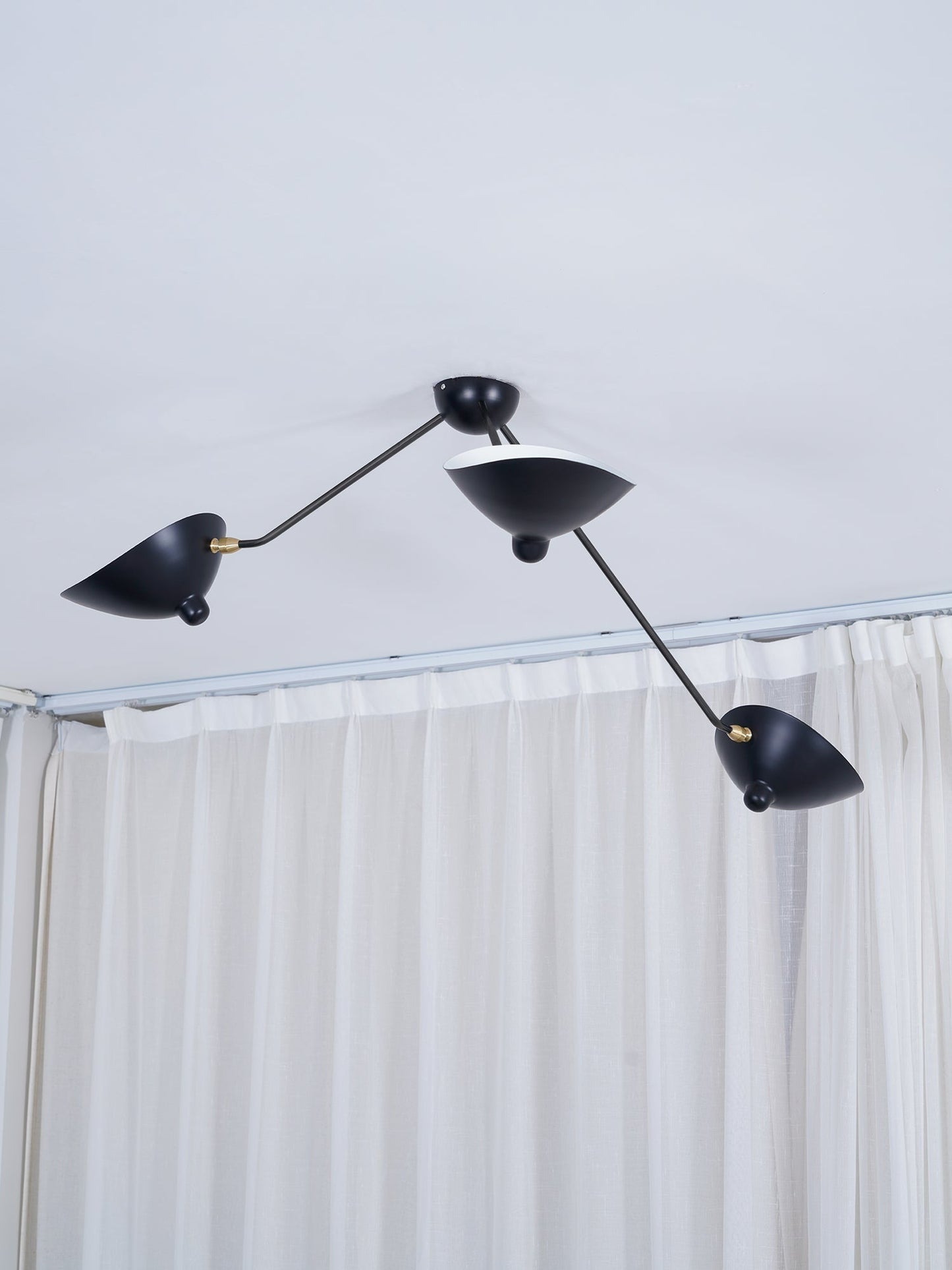 Aurena | Serge-Inspired Ceiling Lamp With Refined Light