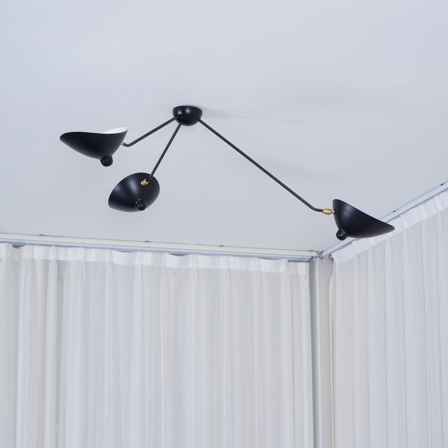 Aurena | Serge-Inspired Ceiling Lamp With Refined Light
