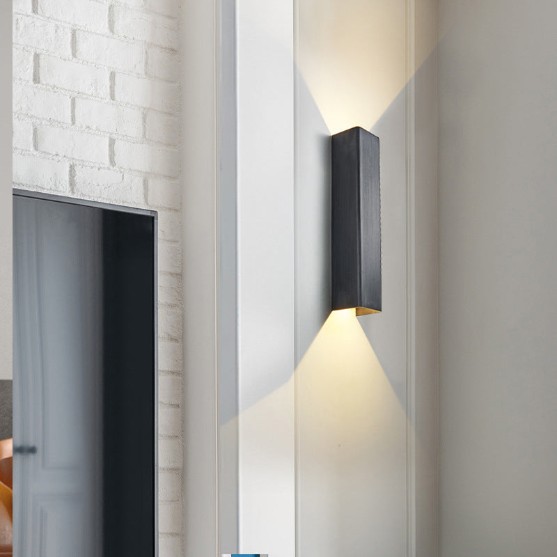 LumaVerve | Sleek Outdoor Lamp For Modern Patio And Garden