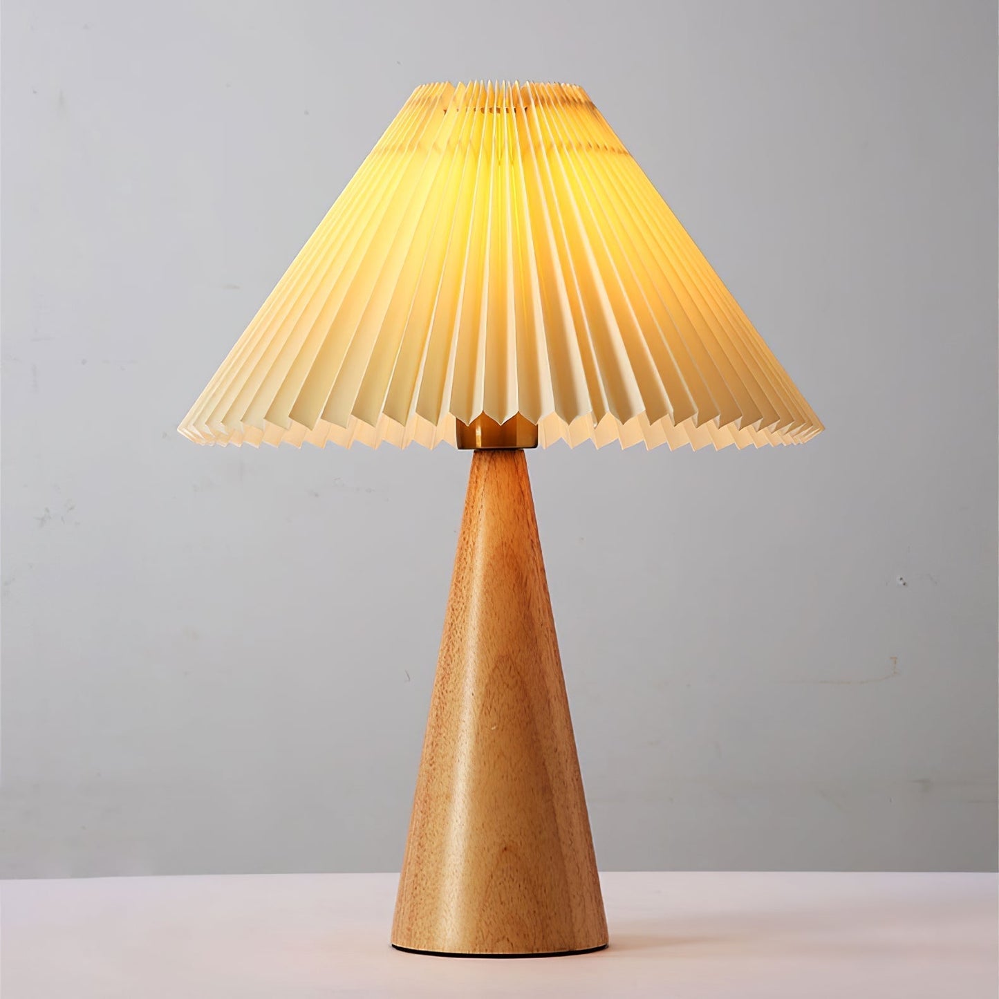 MarlowGlow | Elegant Wood & Metal Table Lamp, Beige Finish