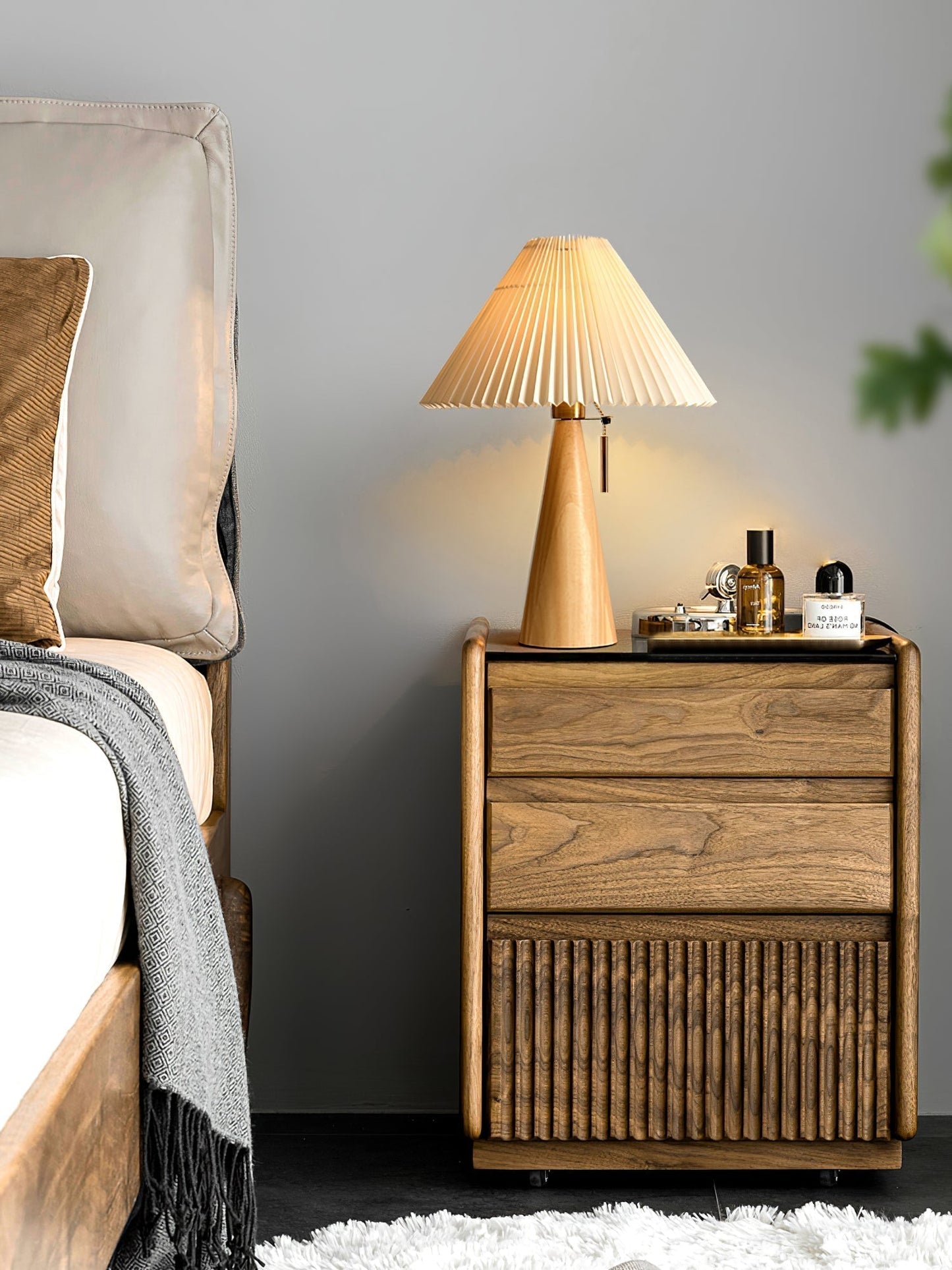 MarlowGlow | Elegant Wood & Metal Table Lamp, Beige Finish