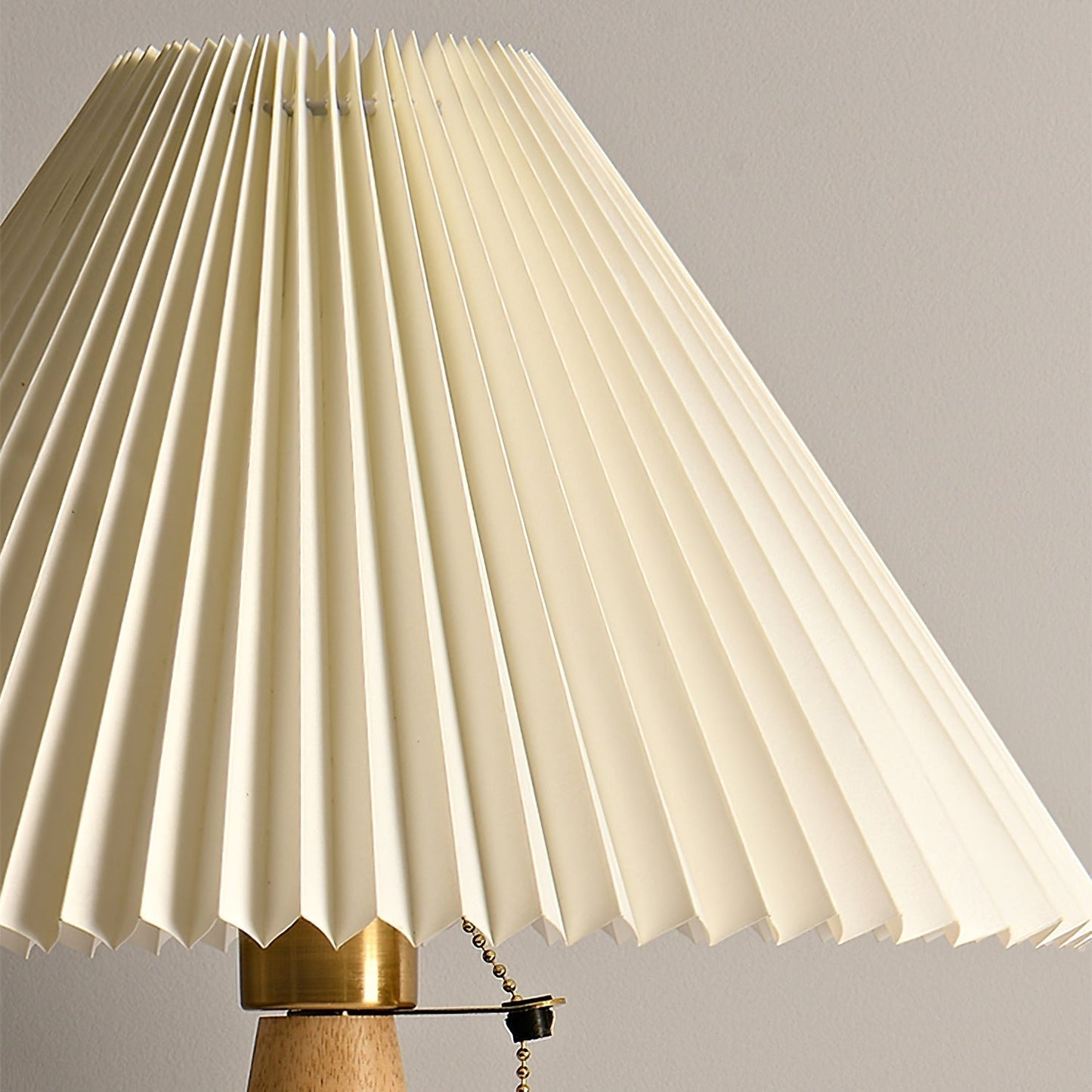 MarlowGlow | Elegant Wood & Metal Table Lamp, Beige Finish
