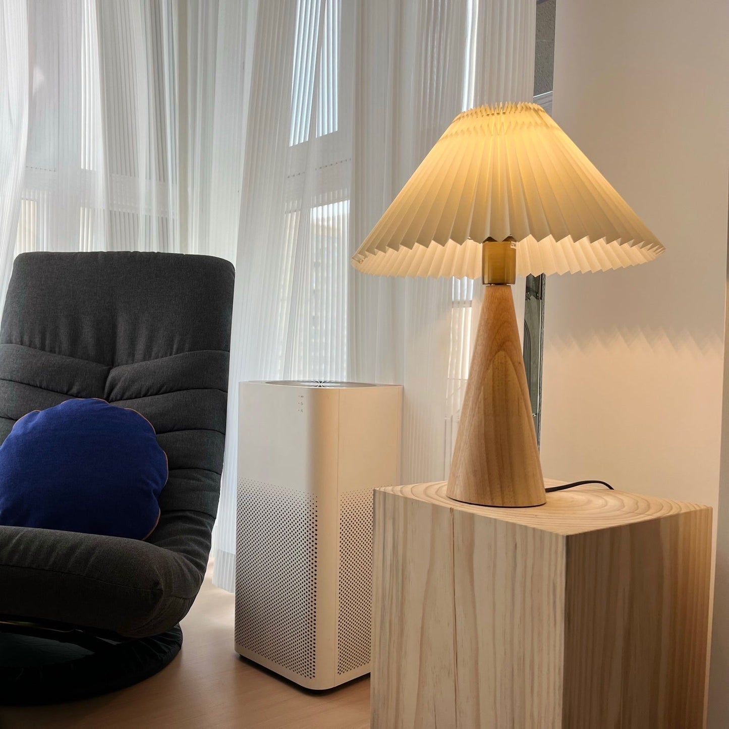 MarlowGlow | Elegant Wood & Metal Table Lamp, Beige Finish
