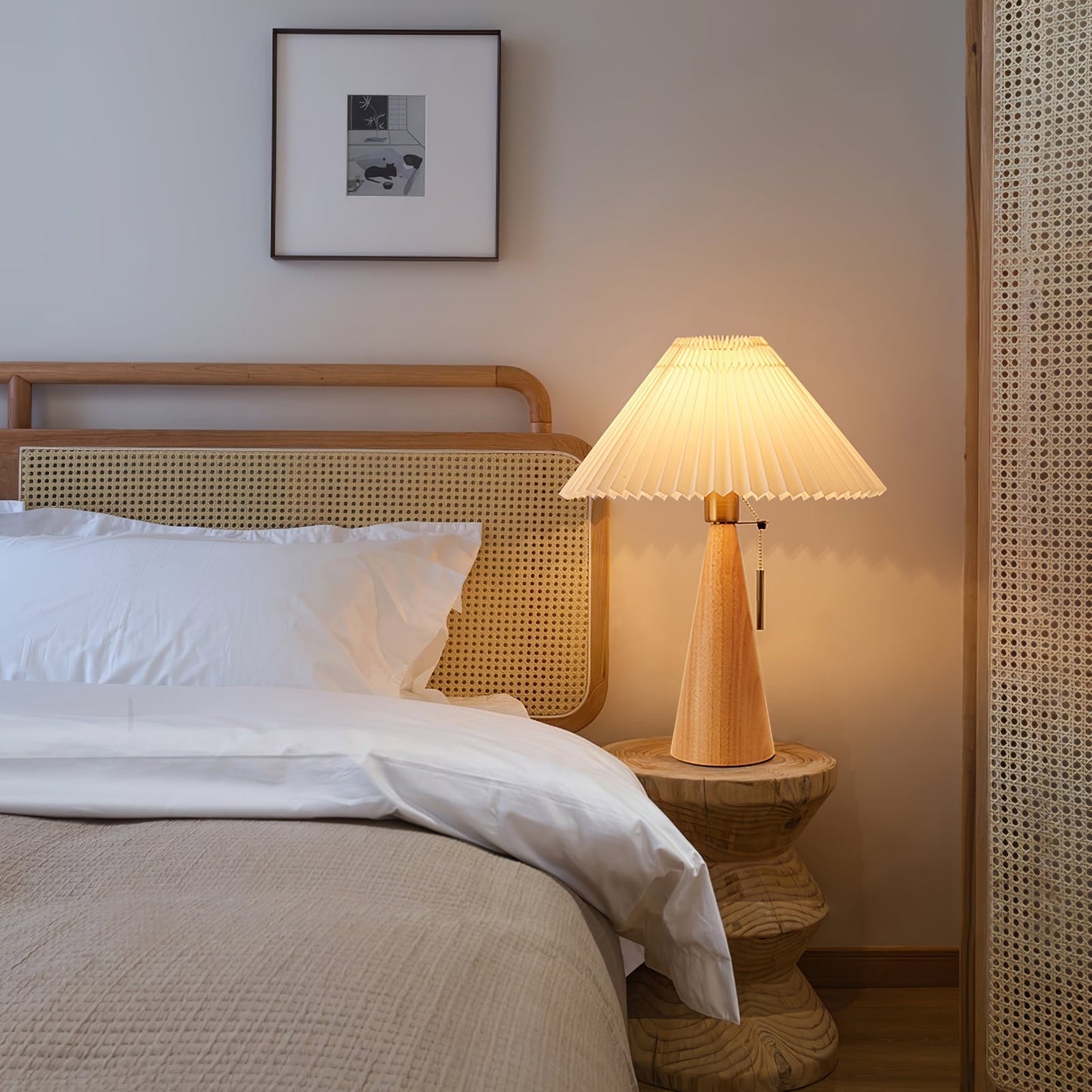 MarlowGlow | Elegant Wood & Metal Table Lamp, Beige Finish