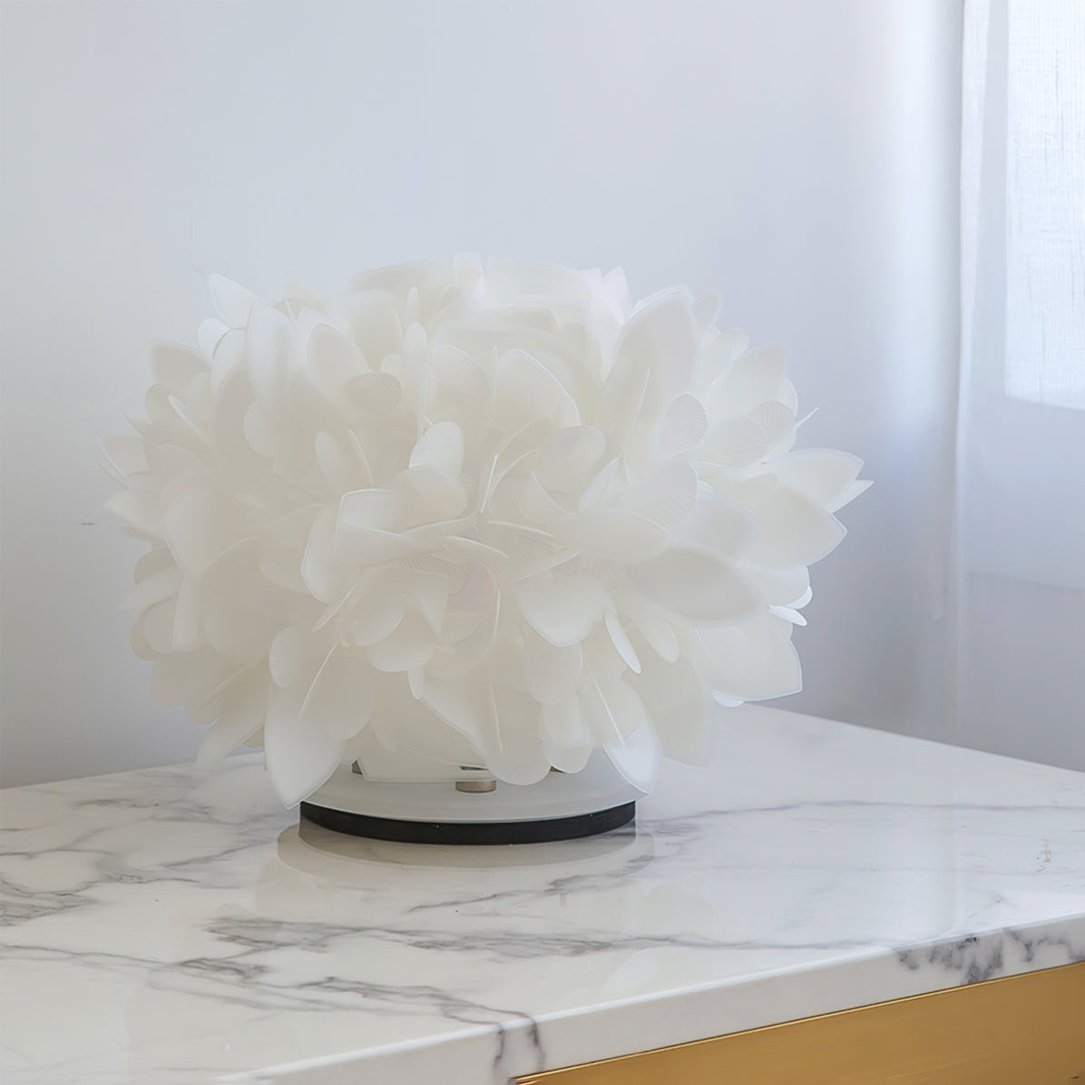 Sylva Petal Table Lamp With Floral Accent And Metal Frame