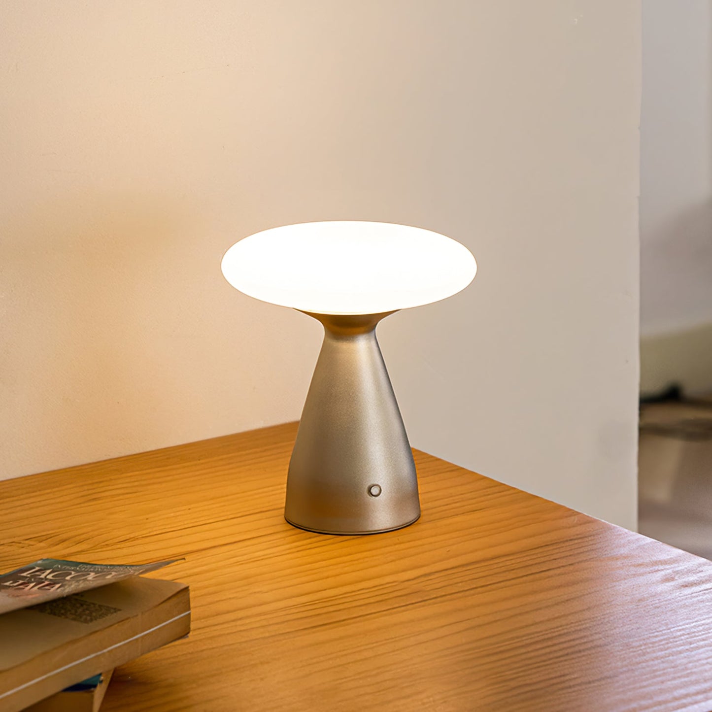 Korvian | Modern Desk Lamp With Glass Shade, Ambient Glow