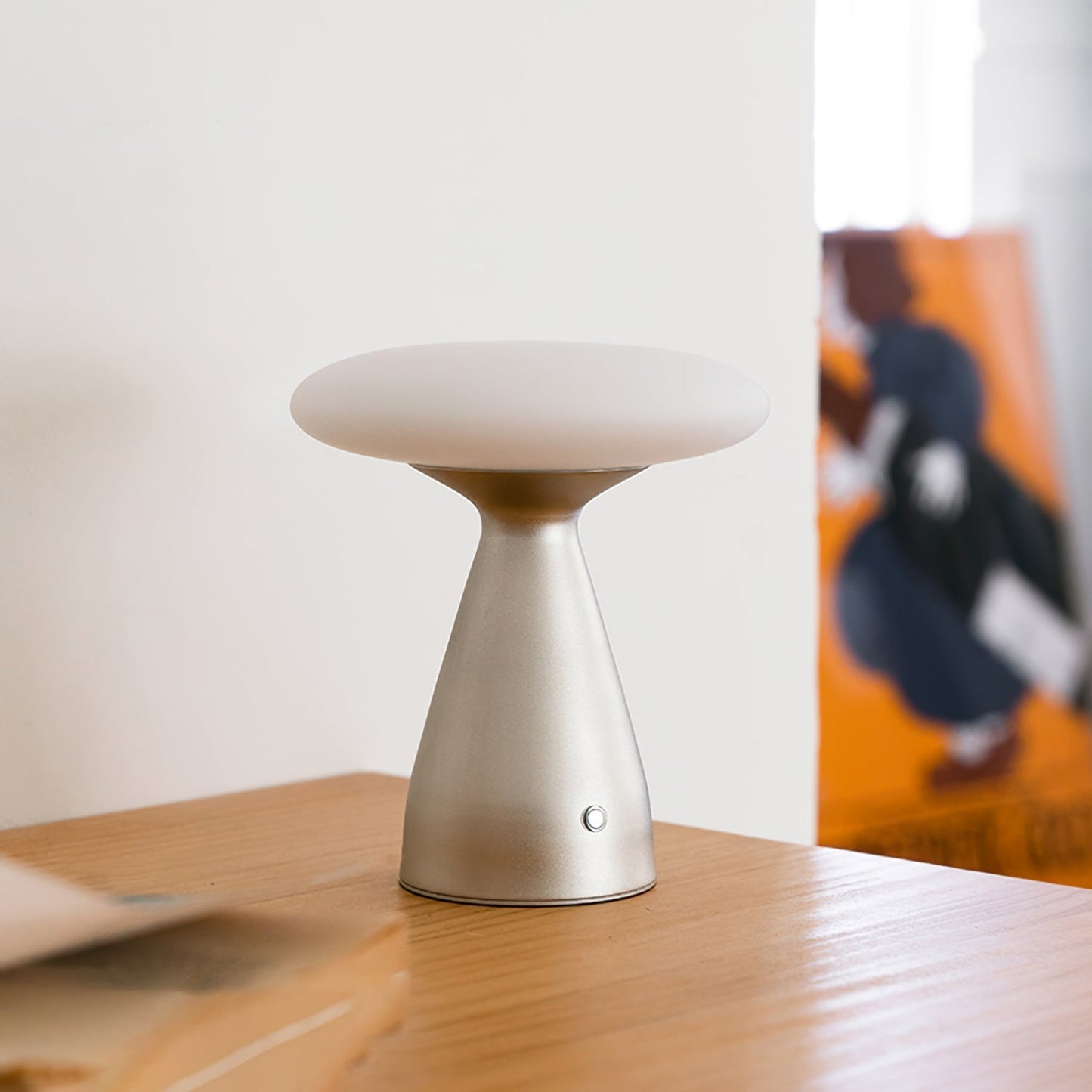 Korvian | Modern Desk Lamp With Glass Shade, Ambient Glow