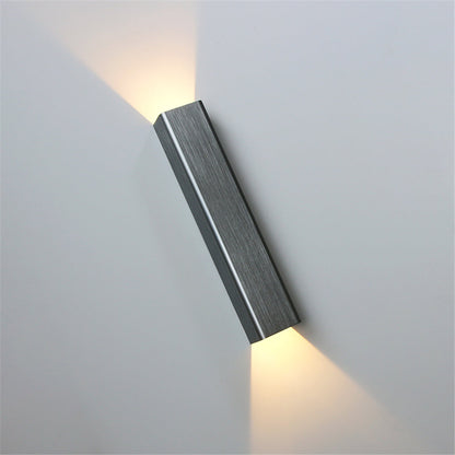 LumaVerve | Sleek Outdoor Lamp For Modern Patio And Garden