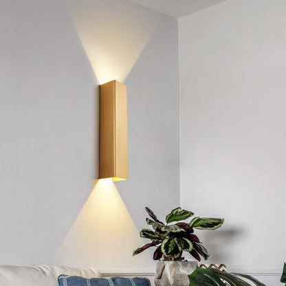 LumaVerve | Sleek Outdoor Lamp For Modern Patio And Garden